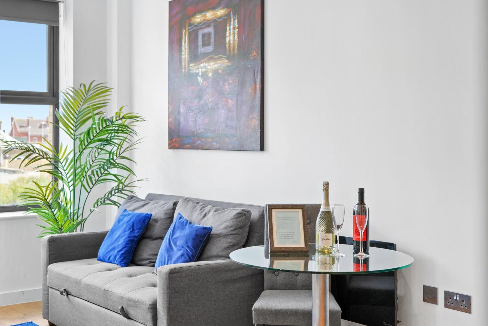 Retreat: Seaside Bliss In Ramsgate Apartment Exterior photo